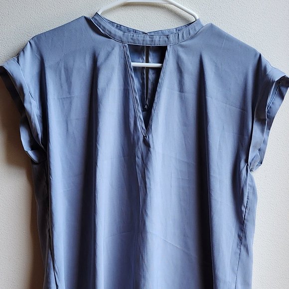 Express Gray/Blue Cap Sleeve Blouse Size Medium - Picture 7 of 16